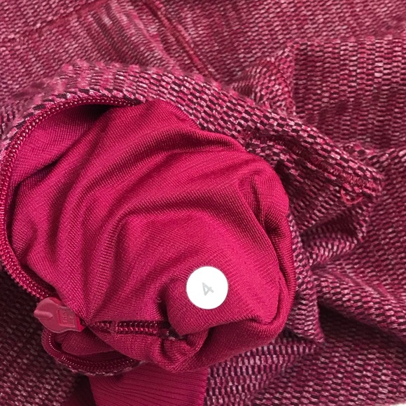 LULULEMON Runderful 1/2 Zip Long Sleeves - Picture 6 of 8